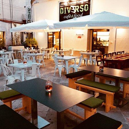 Diverso Cafe' & Food