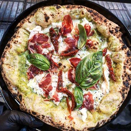 Lievita 72 neapolitan pizza