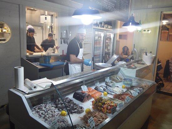 Pescheria Con Cottura