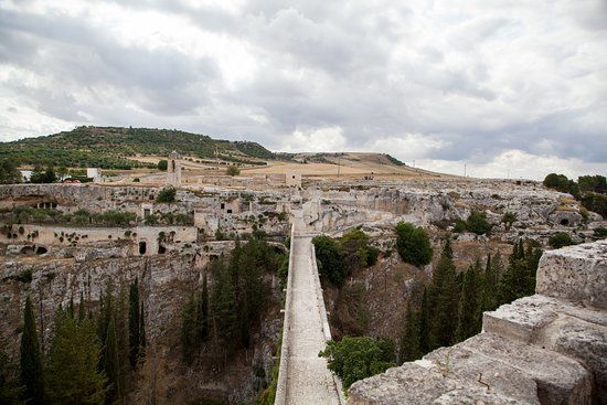 ll Bastione Medievale e le Cantine di Cavato San Marco