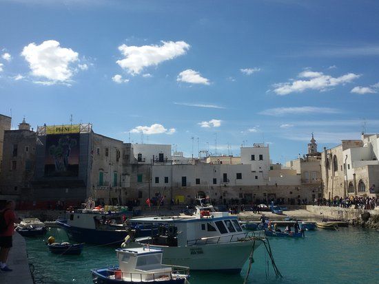 Porto antico di Monopoli
