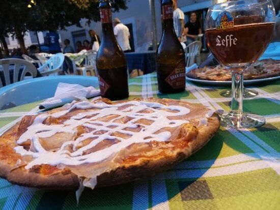 Pub Artois Pizzeria SNC